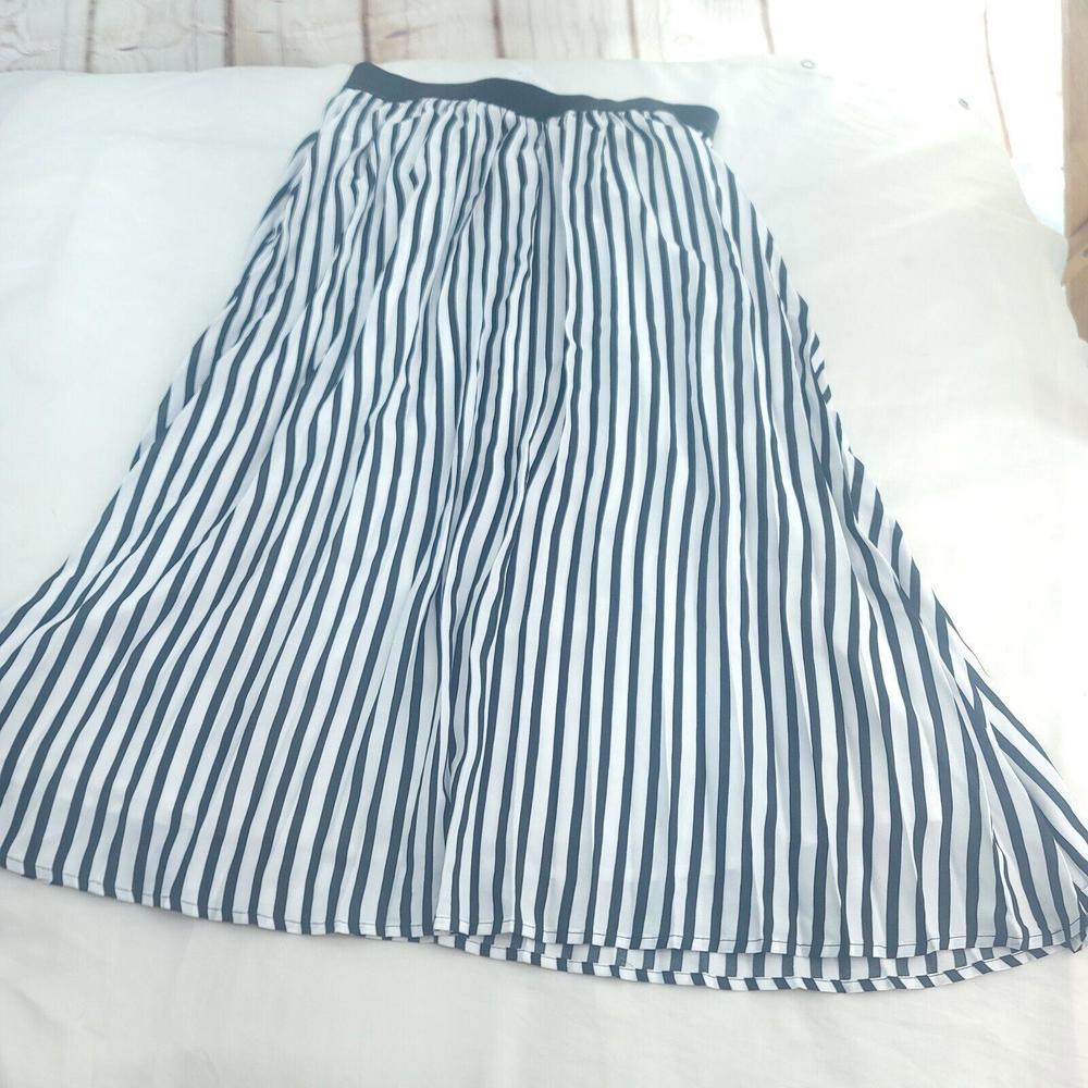 New York And Company Black White Striped Elastic Waist Lined Size Small Skirt